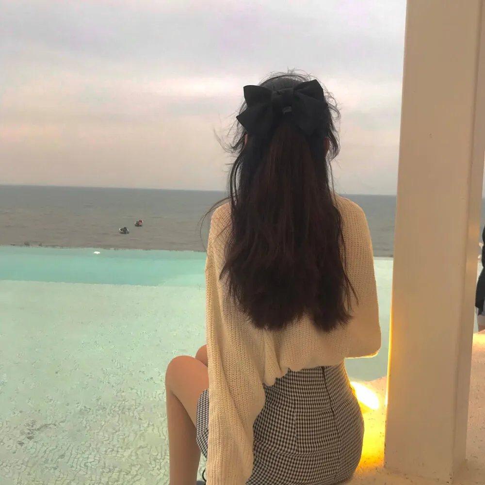 爱有些沉重的黑暗精灵从异世界追过来了